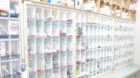 株式会社あさひ薬局　比々多店の薬棚