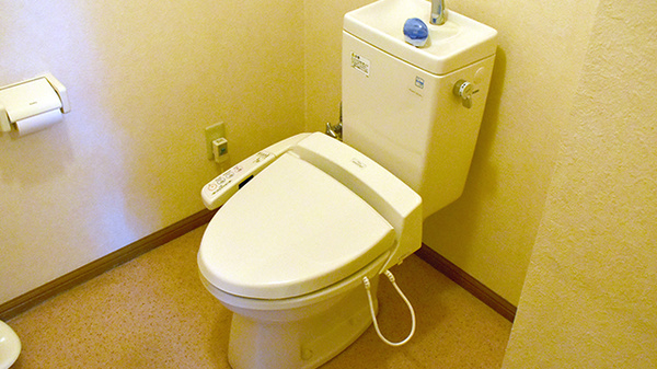 伊勢町薬局のお手洗い