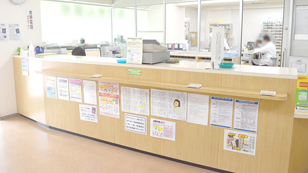 オリーブ薬局武蔵中原店の受付/カウンター