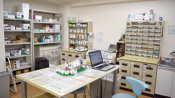オリーブ薬局武蔵中原店の調剤室