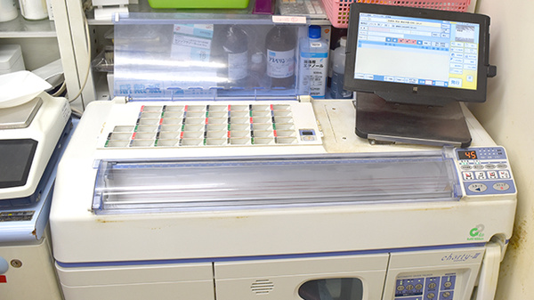 たまプラーザ薬局の調剤器具