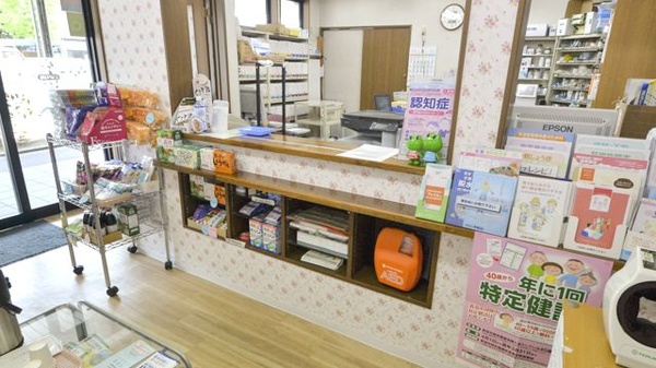 沼垂調剤薬局の受付/カウンター