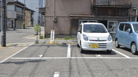 沼垂調剤薬局の駐車場