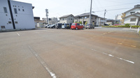 ファルマ亀田の駐車場