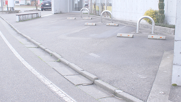 あさひ薬局浦店の駐車場