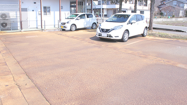 あさひ薬局小国店の駐車場