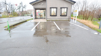 エムケイ薬局　さいがた店の駐車場