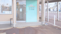すみれ薬局木田店の入口