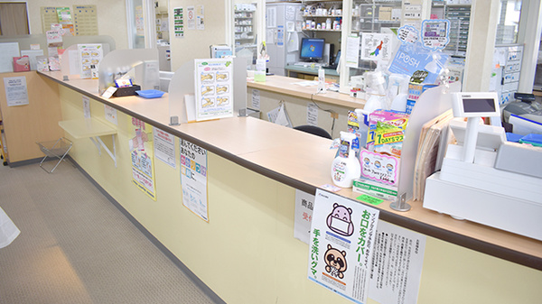メッツ嵐南薬局の受付/カウンター
