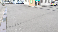 石川薬局中央店の駐車場