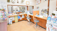自然堂つるや薬局新井店の受付/カウンター
