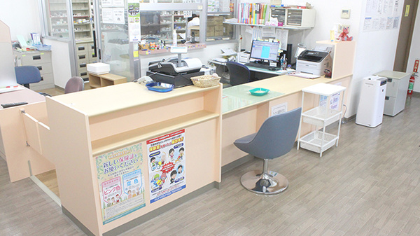 中央調剤薬局　栗原店の受付/カウンター
