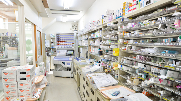 エムケイ薬局　むいかまち店の調剤室
