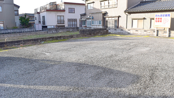 たんぽぽ薬局　黒部店の駐車場