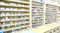 大徳はなの木薬局の薬棚