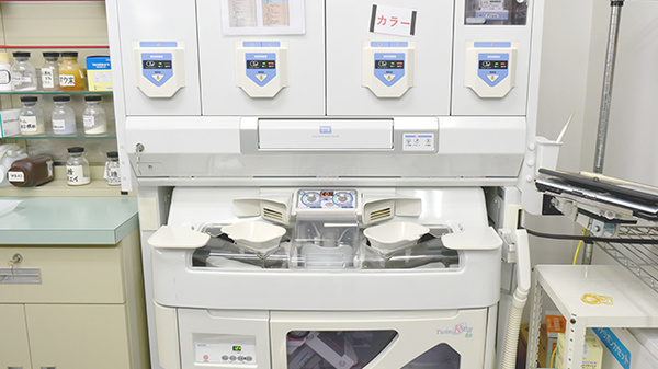 大徳はなの木薬局の調剤器具