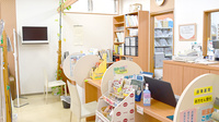 てまり涌波薬局の受付/カウンター