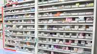 てまり西泉薬局の薬棚