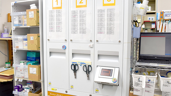 やわた　たんぽぽ薬局の調剤器具