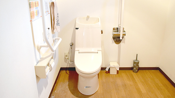 てまり山代薬局のお手洗い