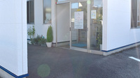 青い森薬局新庄店の入口