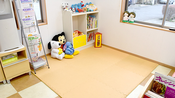 てまり薬局　能美根上駅前店のキッズ用設備