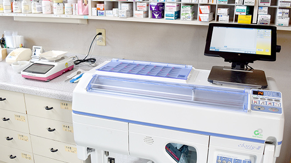てまり辰口薬局の調剤器具