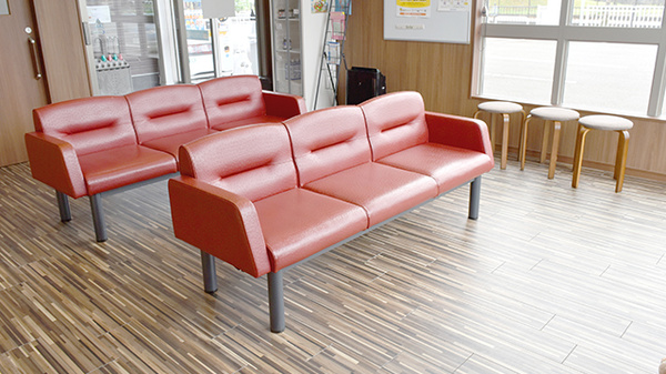 ソラシド薬局の待合スペース