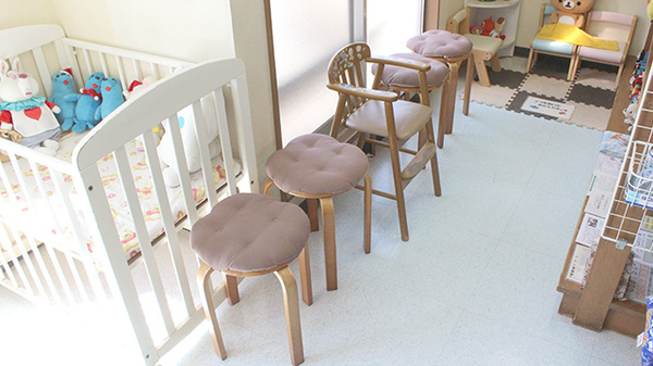 アルプス薬局の待合スペース