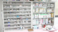 ハートフル薬局甲府東店の薬棚