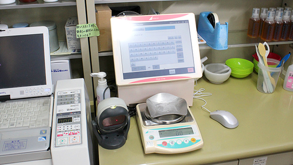 アーク調剤薬局　山梨店の調剤器具