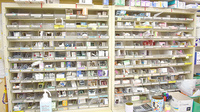 アトム薬局加賀美店の薬棚