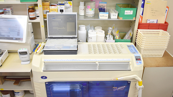 アトム薬局藤田店の調剤器具