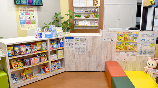 アーク調剤薬局　アルプス吉田店の受付/カウンター