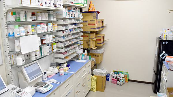 アーク調剤薬局　アルプス吉田店の調剤室