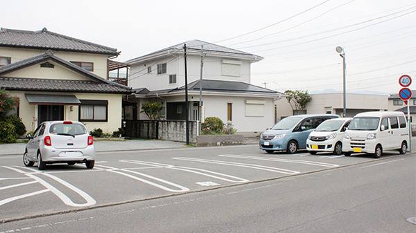 みさき薬局竜王の駐車場