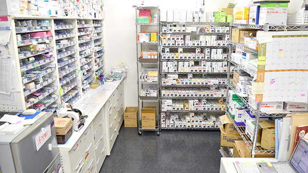 アーク調剤薬局　竜王駅前店の調剤室