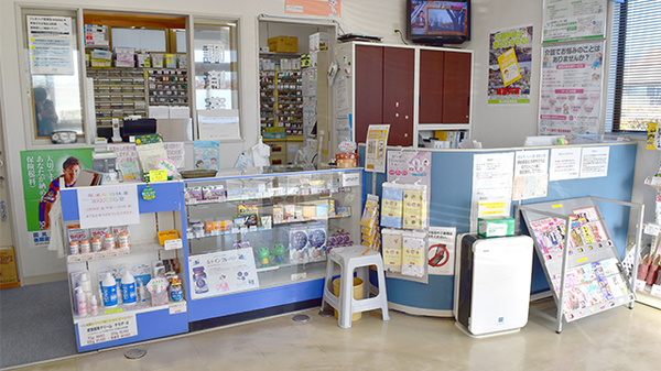 四つ葉薬局　勝沼店の受付/カウンター