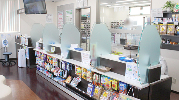 アーク調剤薬局　塩山中央店の受付/カウンター
