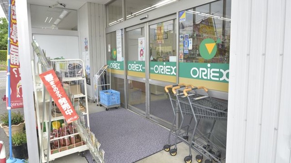由比ヶ浜薬局の入口