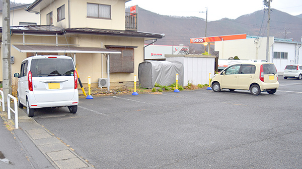 タカチ薬局の駐車場