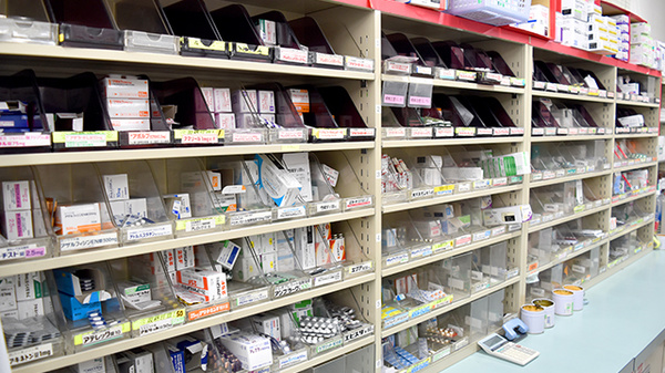 たんぽぽ薬局　長良八代店の薬棚