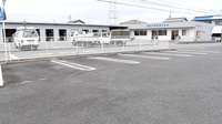 たんぽぽ薬局　西改田店の駐車場