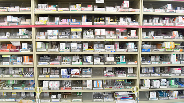 たんぽぽ薬局　長良センター店の薬棚