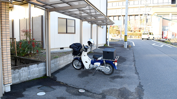 平成調剤薬局日野店の駐輪場