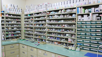 平成調剤薬局東長良店の薬棚
