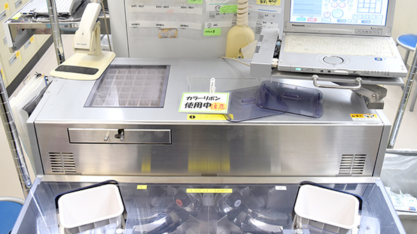 たんぽぽ薬局　関店の調剤器具
