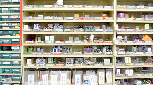 たんぽぽ薬局　蘇原店の薬棚