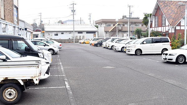 たんぽぽ薬局　東海中央病院前店の駐車場