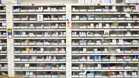 貴船薬局広小路店の薬棚